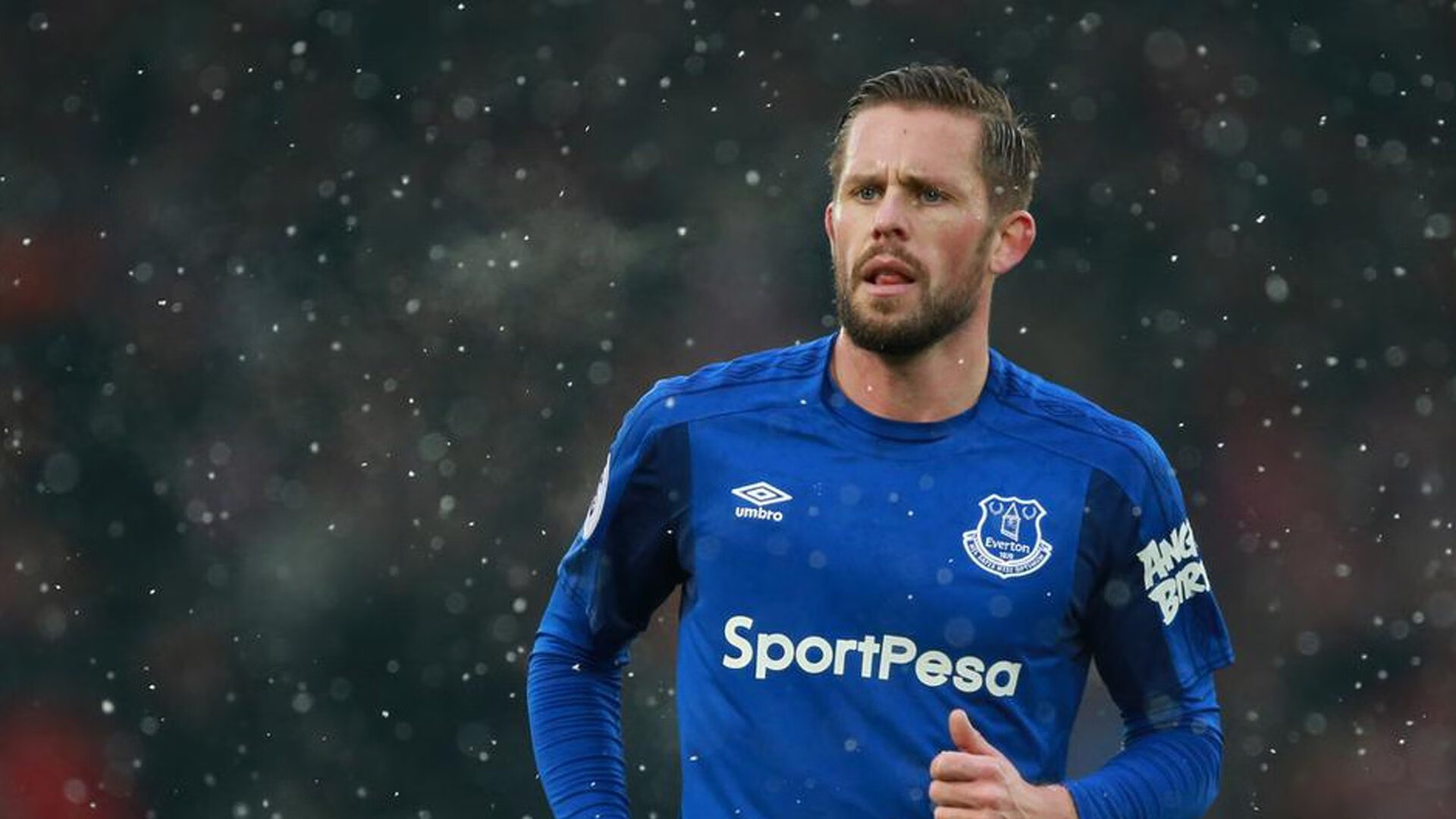 克洛普持续探索战术创新，带领利物浦追求更高荣誉